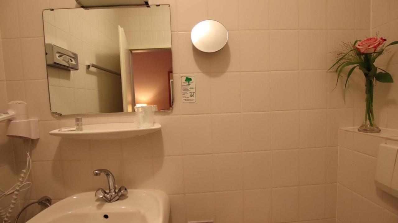 Hotel Wahlster 萨尔布吕肯 外观 照片